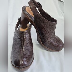 Nurture by Lamaze Brown Floral Embossed Leather Slingback Heels Size 7